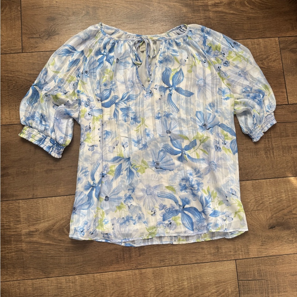 Floral Blue and White Women's Top